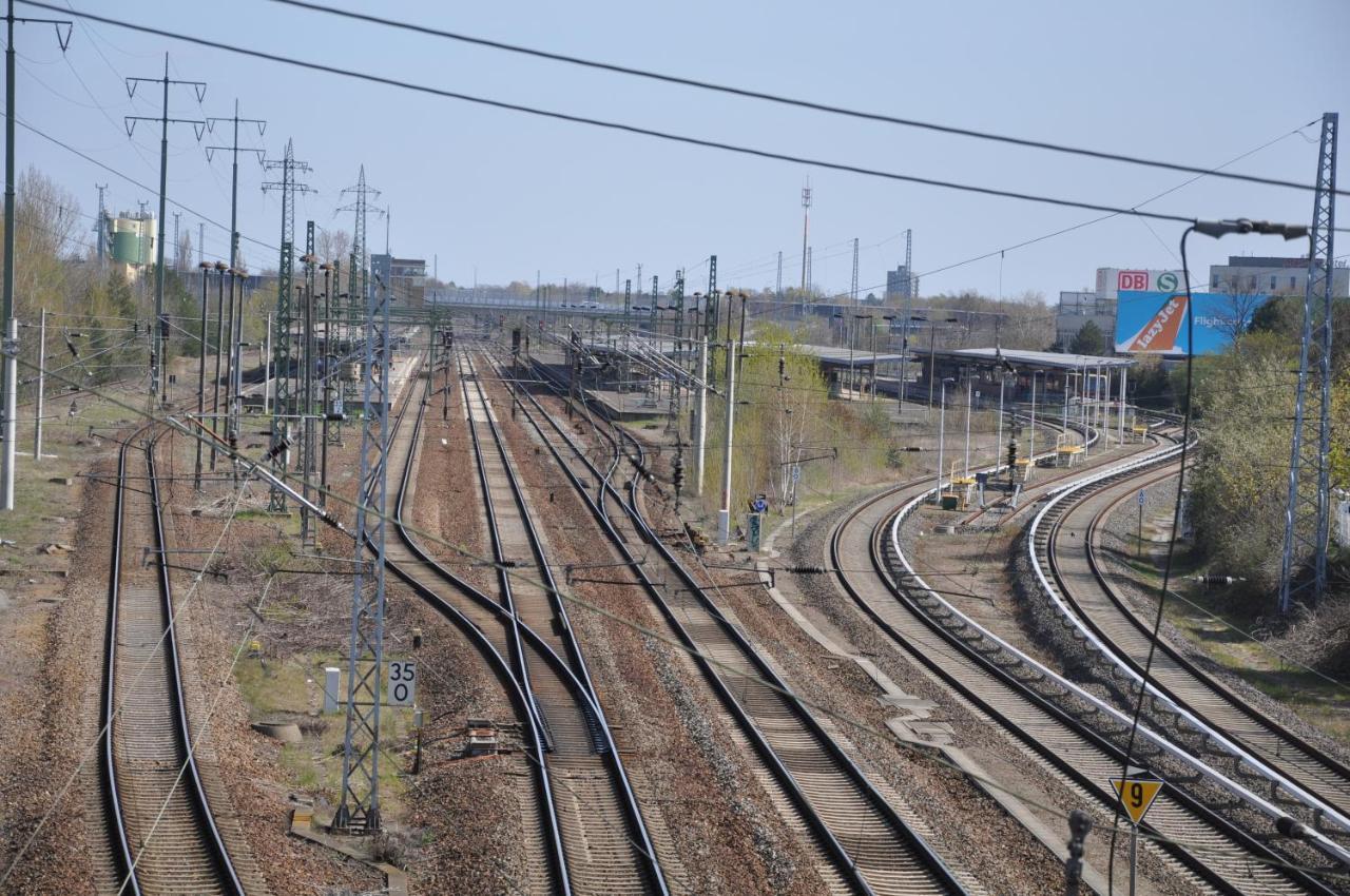 Gardenoasisberlinairport Schönefeld